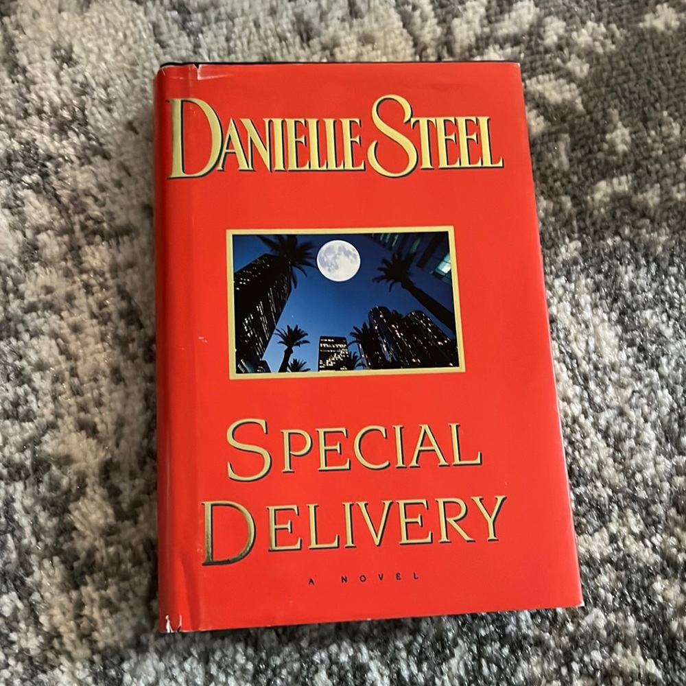 Danielle Steel Special Delivery Hardback Novel